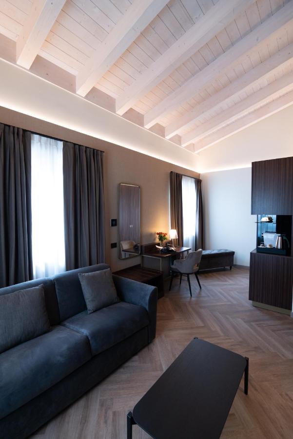3T Boutique Hotel Ивреа Экстерьер фото