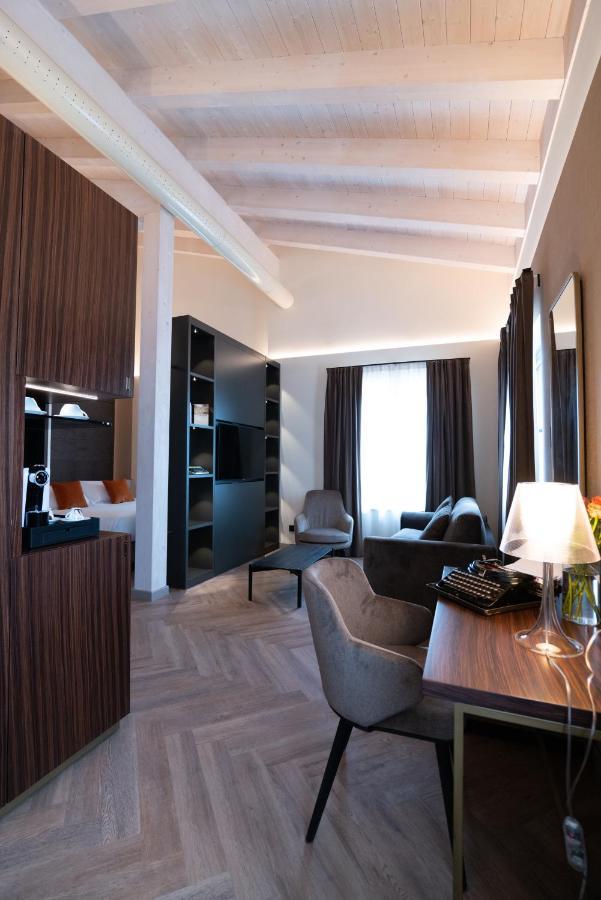 3T Boutique Hotel Ивреа Экстерьер фото