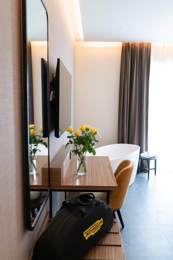 3T Boutique Hotel Ивреа Экстерьер фото